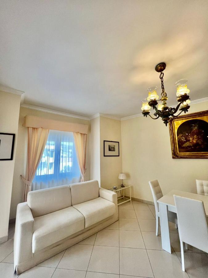 Short-Lets D33, Part Of The House Is Available For Short-Term Rentals In Sorrento Center Экстерьер фото