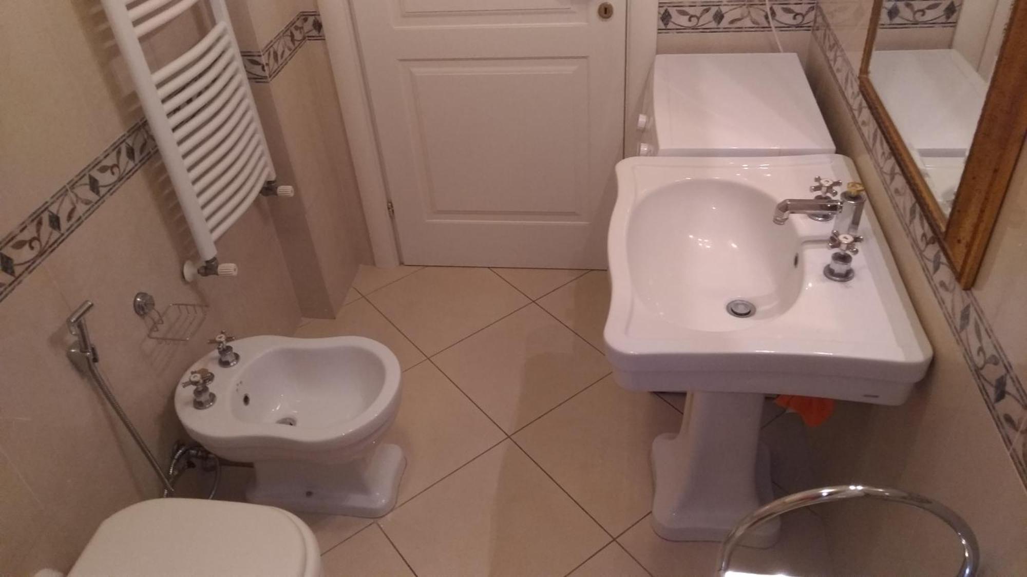 Short-Lets D33, Part Of The House Is Available For Short-Term Rentals In Sorrento Center Экстерьер фото