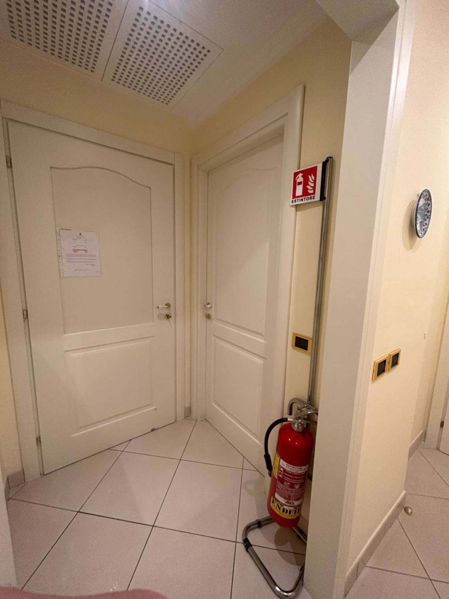 Short-Lets D33, Part Of The House Is Available For Short-Term Rentals In Sorrento Center Экстерьер фото