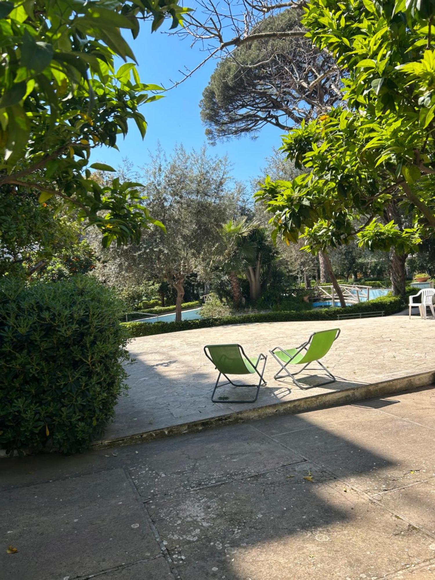 Short-Lets D33, Part Of The House Is Available For Short-Term Rentals In Sorrento Center Экстерьер фото