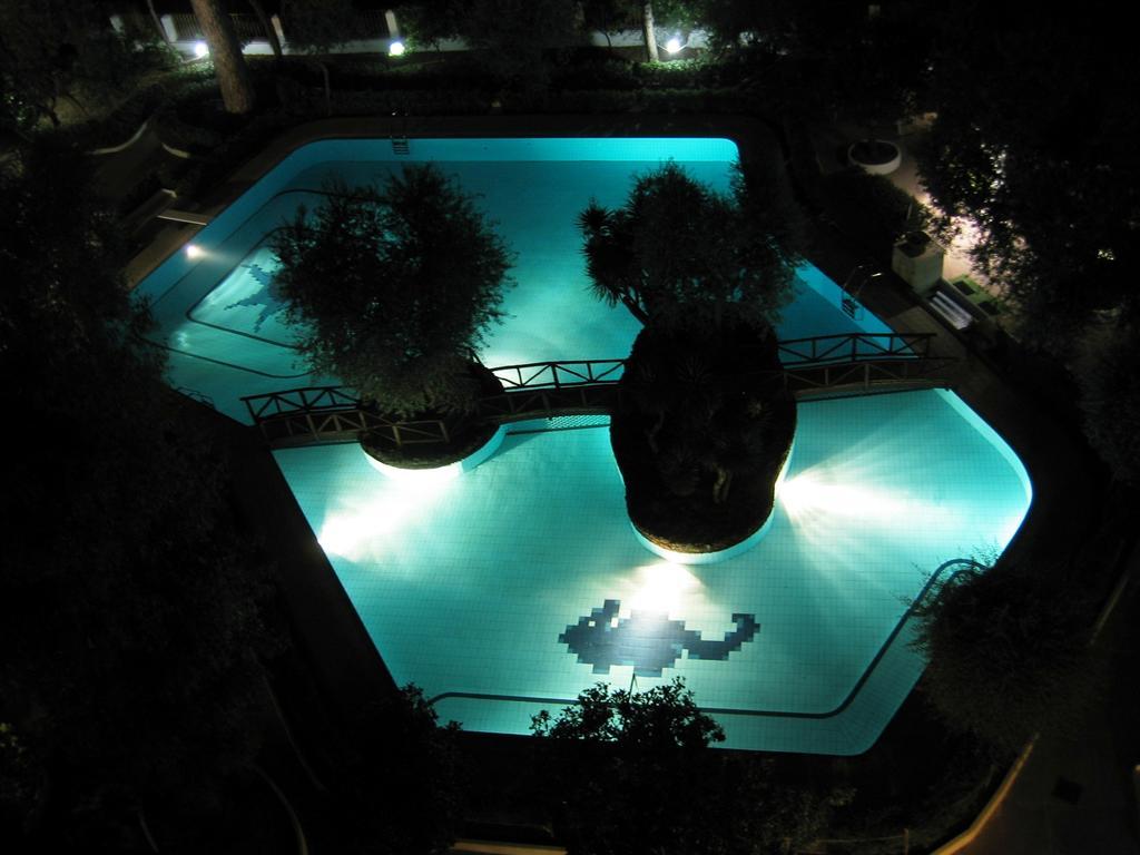 Short-Lets D33, Part Of The House Is Available For Short-Term Rentals In Sorrento Center Экстерьер фото